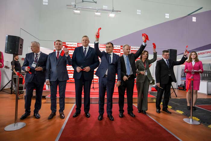 Участники XXVI Белорусского энергетического и экологического форума в Минске 2022 год