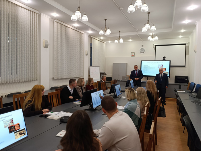 Партийцы Партийцы