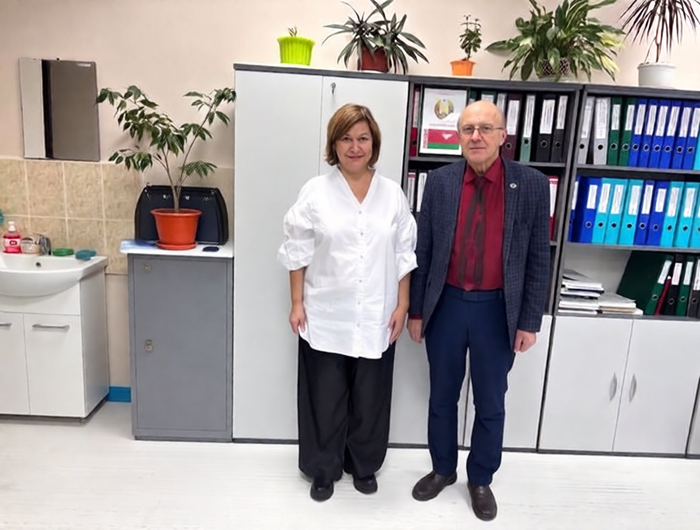 Фото с сотрудниками ИПКиП